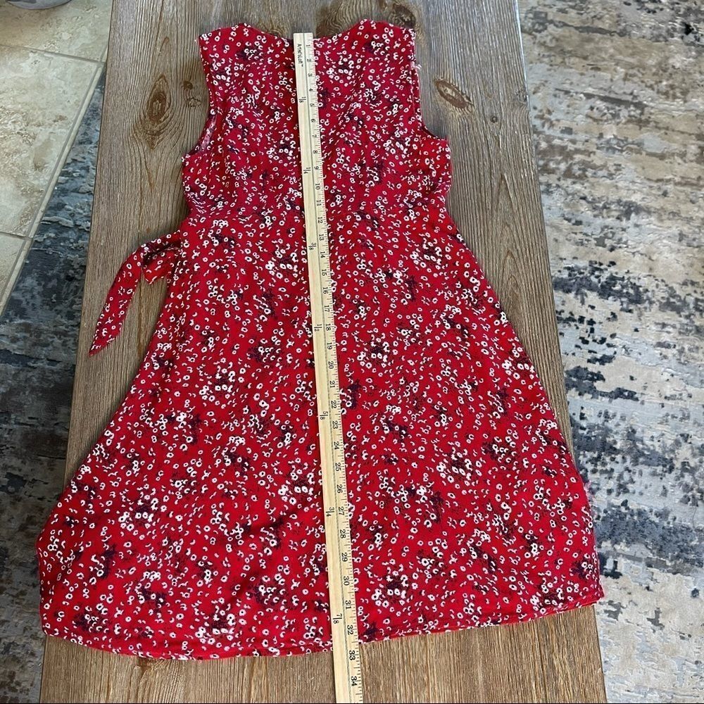 Universal Thread Red Floral Print V Neck Wrap Dress size Small - Picture 11 of 15